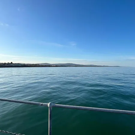 펜션 Period Townhouse In Town 위클로