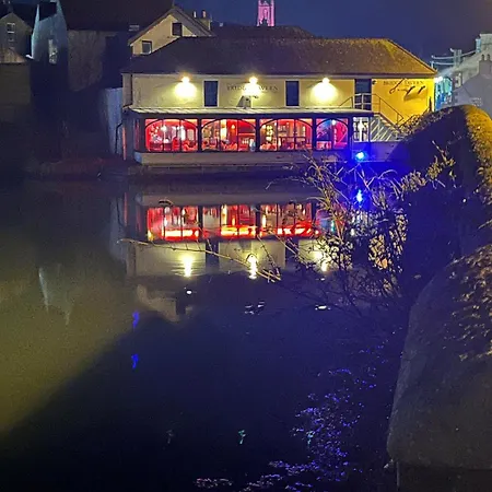 펜션 Period Townhouse In Town