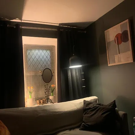 Period Townhouse In Town 펜션 *