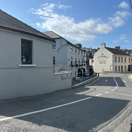 Period Townhouse In Town 펜션