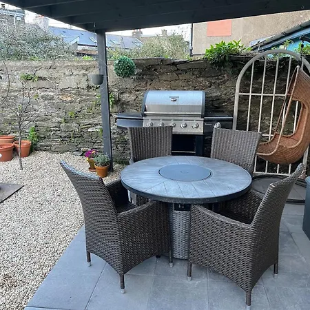 펜션 Period Townhouse In Town 위클로